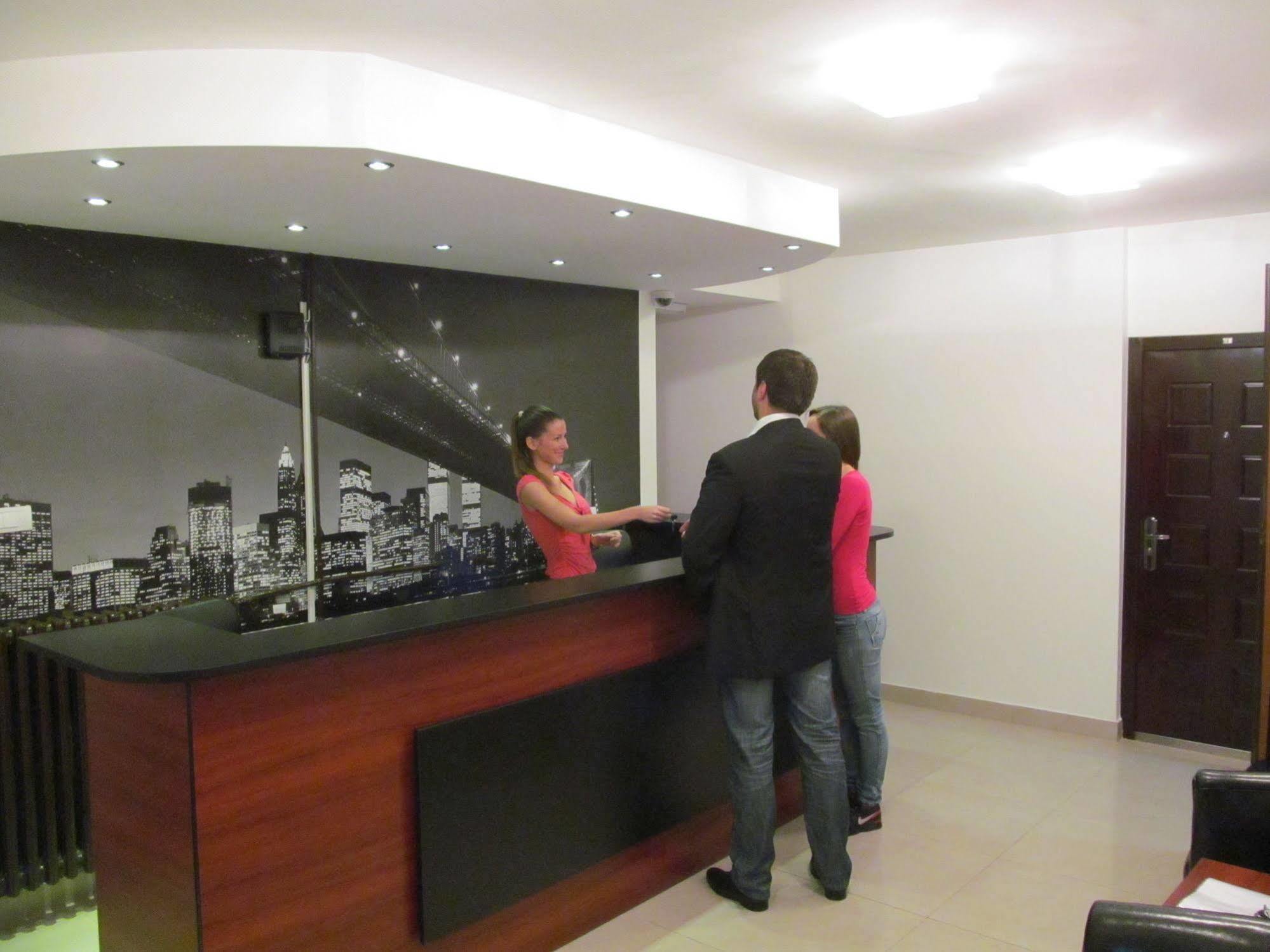 Downtown Apart Hotel Bane Belgrado Exterior foto