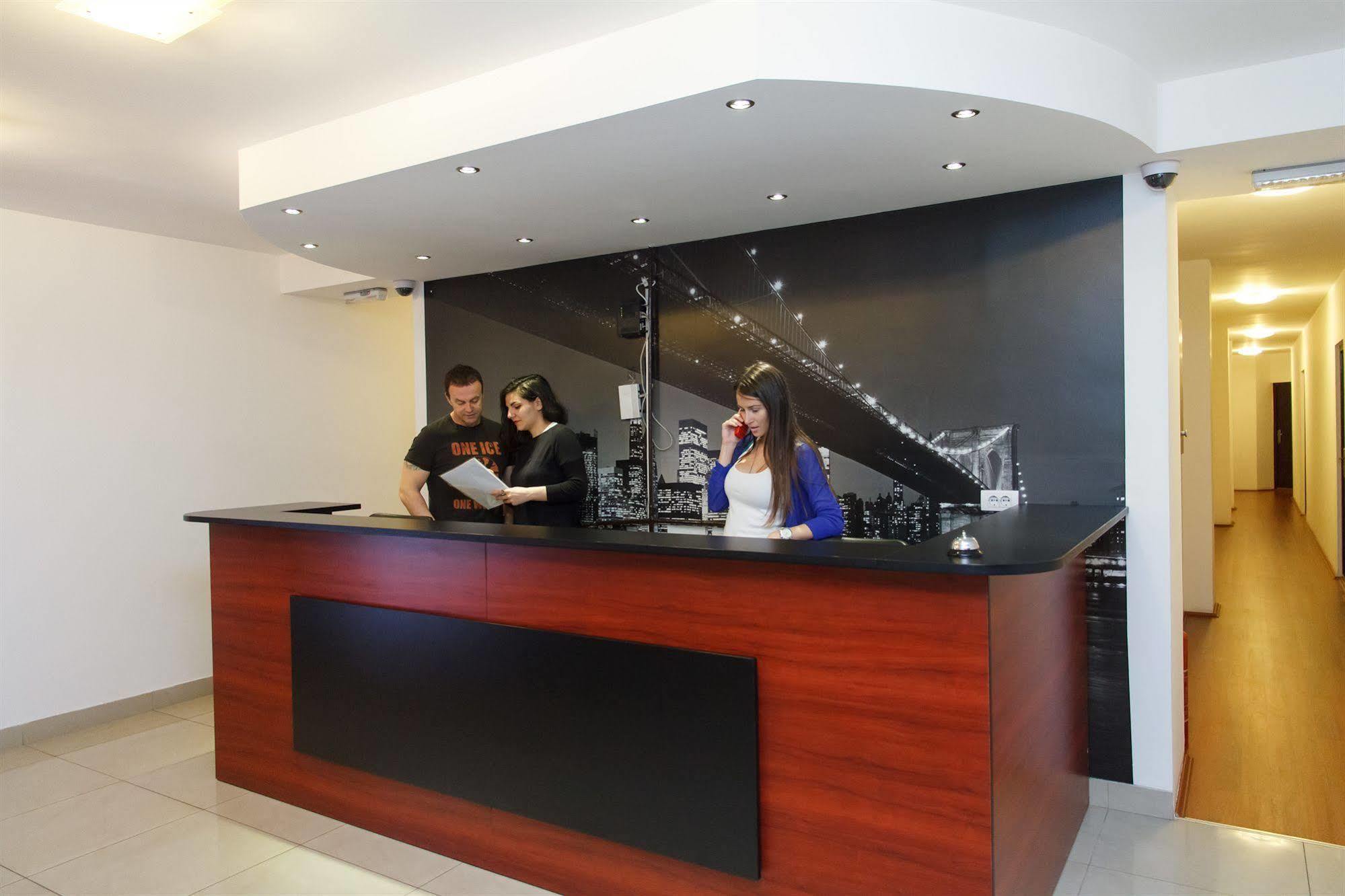 Downtown Apart Hotel Bane Belgrado Exterior foto